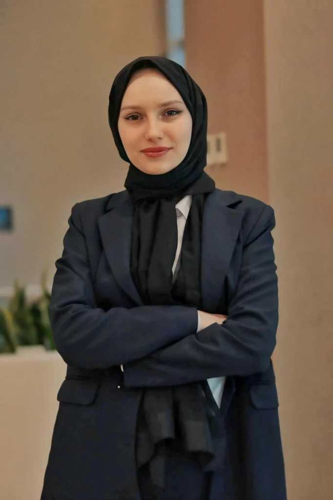 Ultimate Modest Power Piece