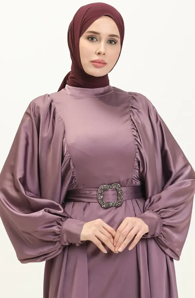 Chic Abayas and Kaftans
