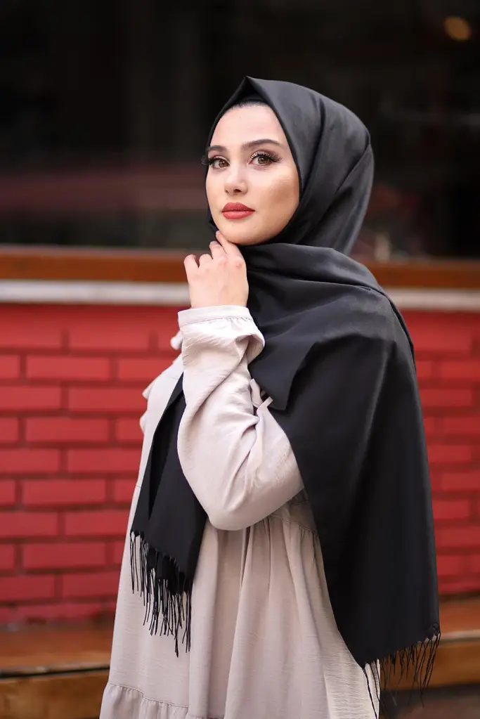 Neutral Casual Outfits